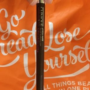 CLINIQUE Pretty Easy Liquid Eyelining Pen